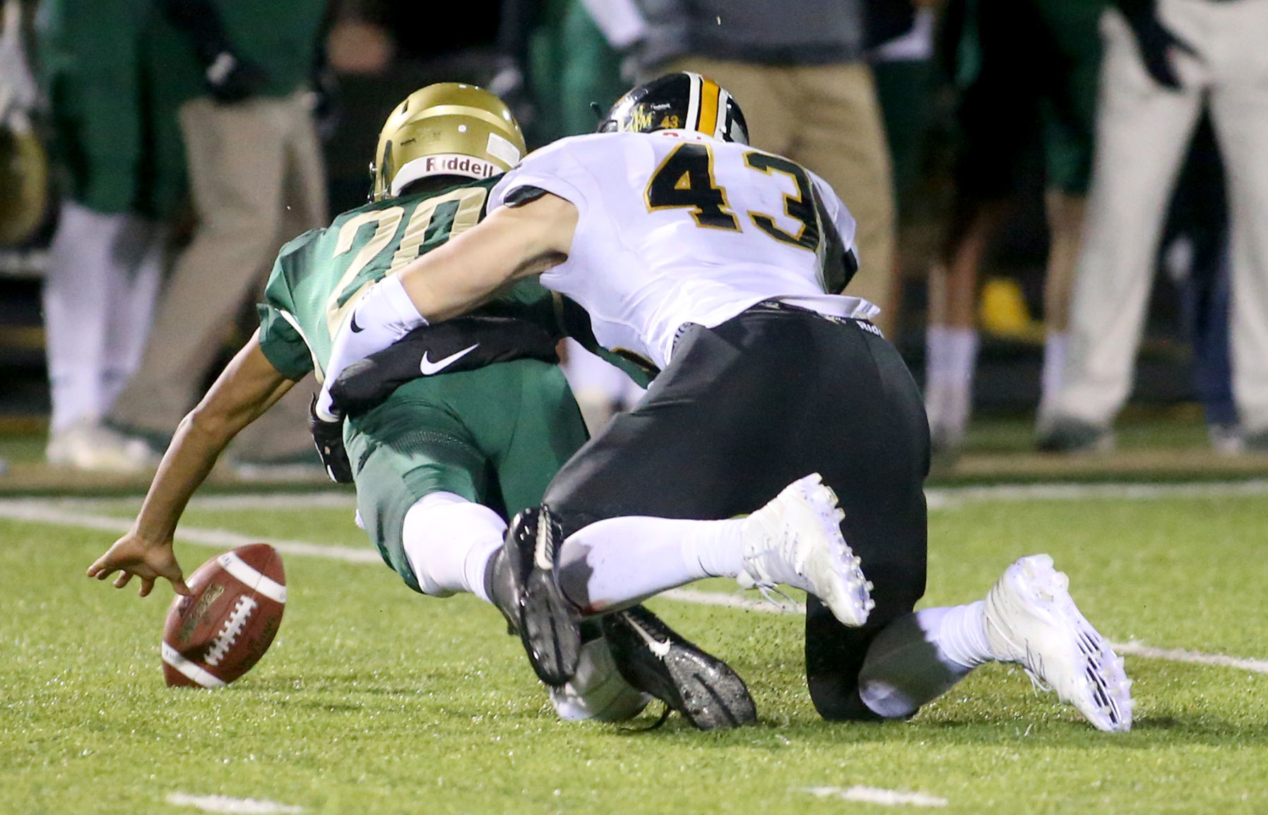 110218-Bett-ICWest-Playoffs-009